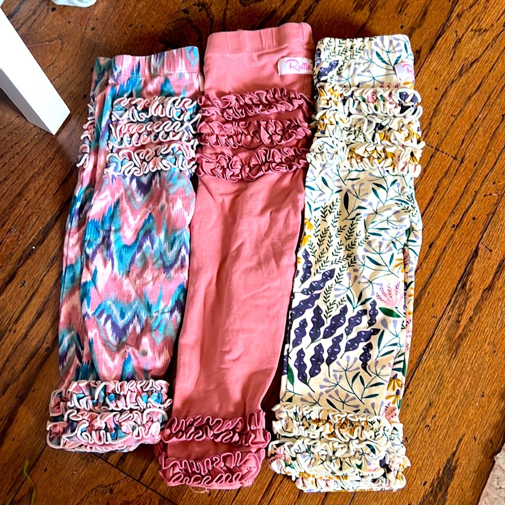 12-24 month Ruffle Butt pants. Like new.